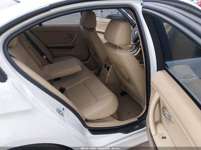 2006 Bmw 325i მანქანა იყიდება აუქციონზე, vin: WBAVB17526NK37752, აუქციონის ნომერი: 45170530