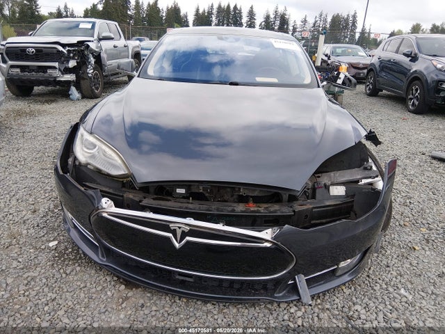 Tesla Model S P85 2014 5YJSA1H18EFP53633 Image 13