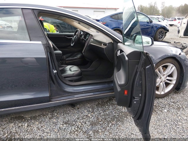 Tesla Model S P85 2014 5YJSA1H18EFP53633 Image 5