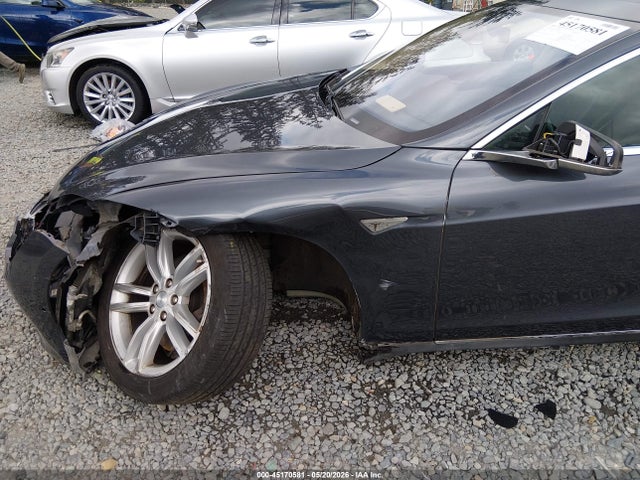 Tesla Model S P85 2014 5YJSA1H18EFP53633 Image 6