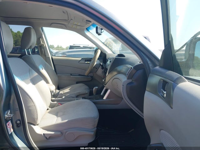 45170629 :رقم المزاد ، JF2SHADC6DH422570 vin ، 2013 Subaru Forester 2.5x Premium مزاد بيع