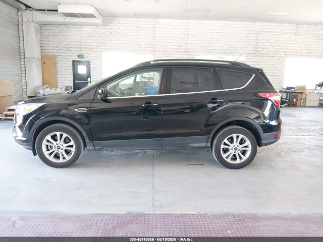 Продажа на аукционе авто 2018 Ford Escape Se, vin: 1FMCU9GD3JUD08655, номер лота: 45170646