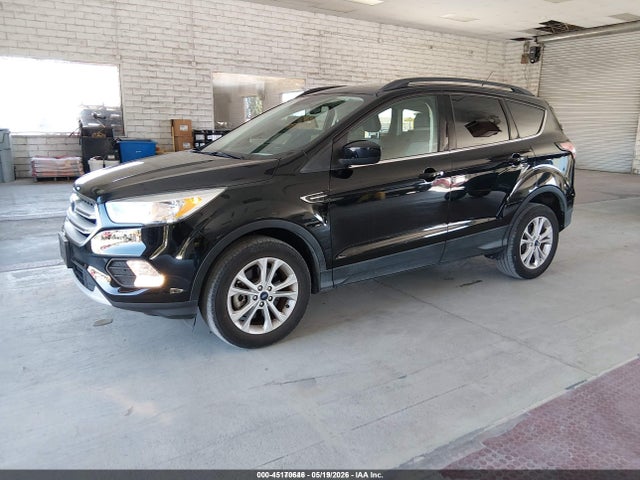 Продажа на аукционе авто 2018 Ford Escape Se, vin: 1FMCU9GD3JUD08655, номер лота: 45170646