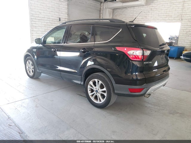 Продажа на аукционе авто 2018 Ford Escape Se, vin: 1FMCU9GD3JUD08655, номер лота: 45170646