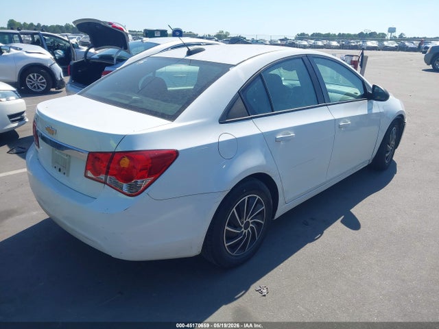 Продажа на аукционе авто 2015 Chevrolet Cruze Ls Auto, vin: 1G1PA5SH2F7100234, номер лота: 45170659
