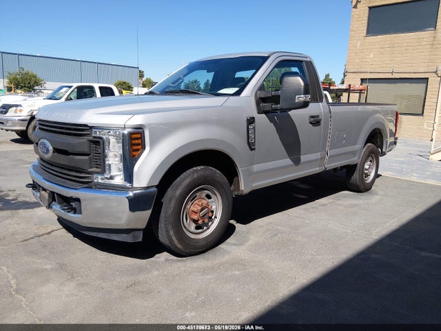 Продажа на аукционе авто 2018 Ford F-250 Xl, vin: 1FTBF2A62JEC83771, номер лота: 45170673