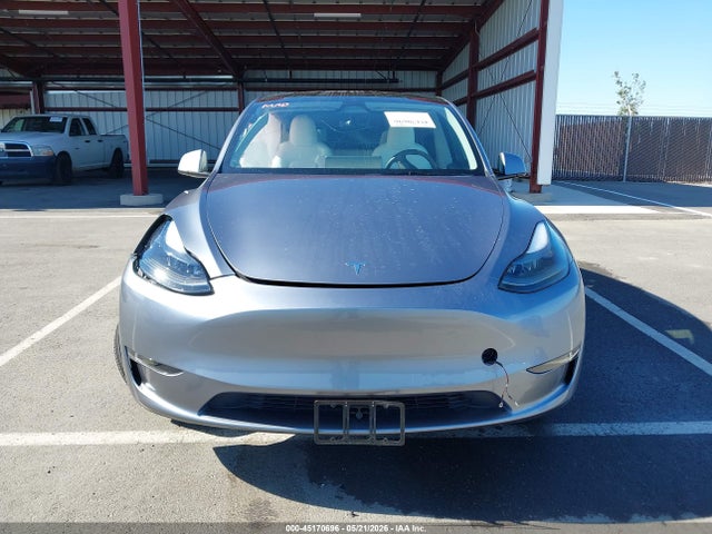 Продаж на аукціоні авто 2024 Tesla Model Y Long Range Dual Motor All-wheel Drive, vin: 7SAYGDEE3RA325024, номер лоту: 45170696