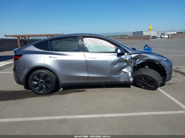 Продаж на аукціоні авто 2024 Tesla Model Y Long Range Dual Motor All-wheel Drive, vin: 7SAYGDEE3RA325024, номер лоту: 45170696