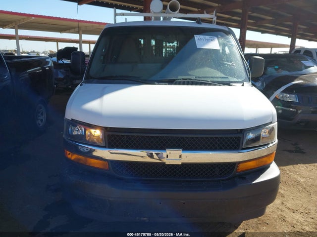 Chevrolet Express 2500 Work Van 2018 1GCWGAFG5J1269025 Image 12