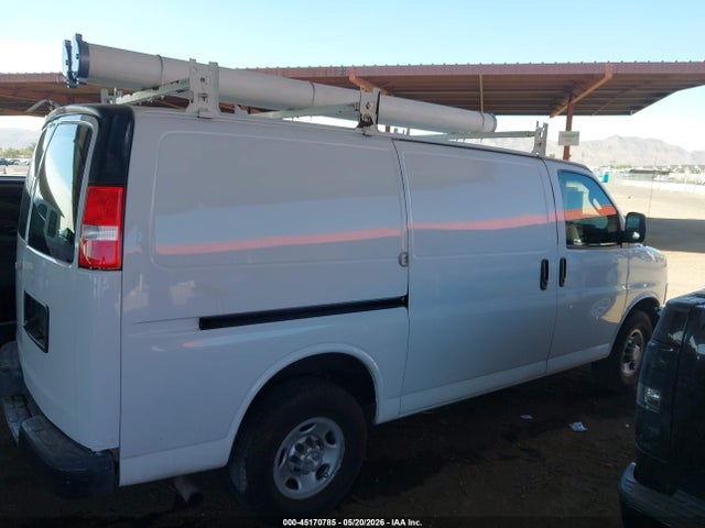 Chevrolet Express 2500 Work Van 2018 1GCWGAFG5J1269025 Image 13