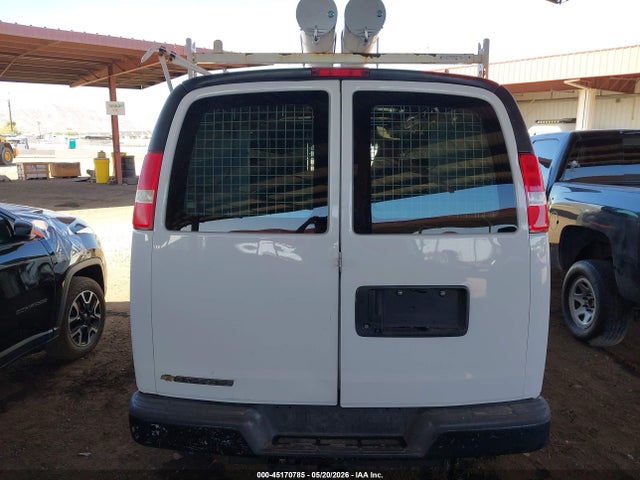 Chevrolet Express 2500 Work Van 2018 1GCWGAFG5J1269025 Image 16