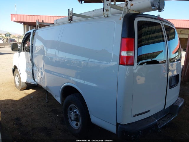 Chevrolet Express 2500 Work Van 2018 1GCWGAFG5J1269025 Image 3