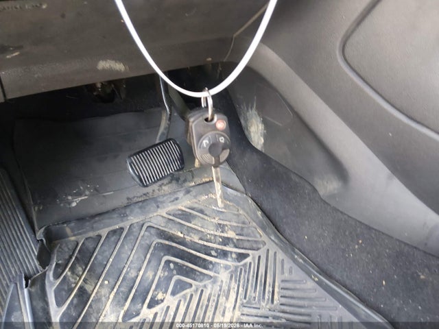 45170810 :رقم المزاد ، 1FMCU0F75FUC33861 vin ، 2015 Ford Escape S مزاد بيع