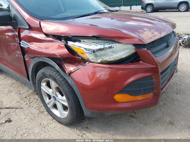 45170810 :رقم المزاد ، 1FMCU0F75FUC33861 vin ، 2015 Ford Escape S مزاد بيع