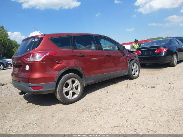 45170810 :رقم المزاد ، 1FMCU0F75FUC33861 vin ، 2015 Ford Escape S مزاد بيع