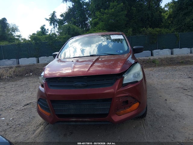 45170810 :رقم المزاد ، 1FMCU0F75FUC33861 vin ، 2015 Ford Escape S مزاد بيع