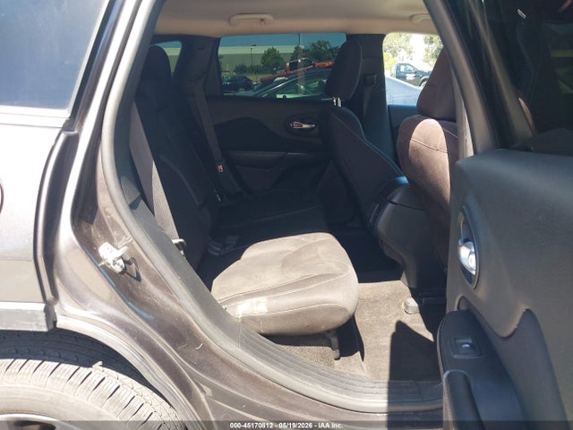 Jeep Cherokee Latitude 2015 1C4PJLCB0FW573562 Image 8