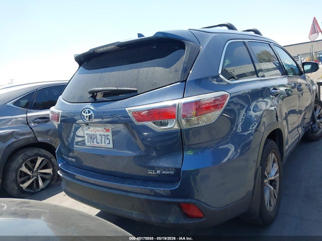 45170858 :رقم المزاد ، 5TDJKRFH3FS195713 vin ، 2015 Toyota Highlander Xle V6 مزاد بيع