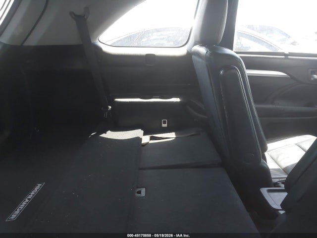 45170858 :رقم المزاد ، 5TDJKRFH3FS195713 vin ، 2015 Toyota Highlander Xle V6 مزاد بيع