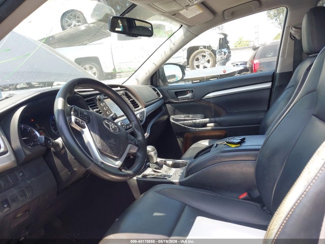45170858 :رقم المزاد ، 5TDJKRFH3FS195713 vin ، 2015 Toyota Highlander Xle V6 مزاد بيع