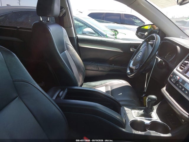 45170858 :رقم المزاد ، 5TDJKRFH3FS195713 vin ، 2015 Toyota Highlander Xle V6 مزاد بيع