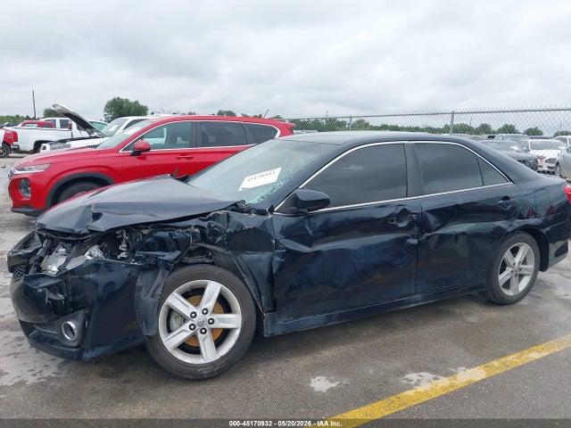 2014 Toyota Camry Se მანქანა იყიდება აუქციონზე, vin: 4T1BF1FK5EU869503, აუქციონის ნომერი: 45170932