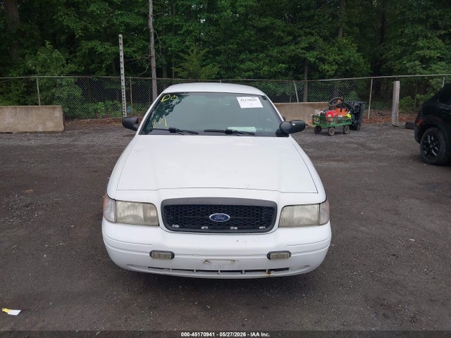 Продажа на аукционе авто 2011 Ford Crown Victoria Police Interceptor, vin: 2FABP7BVXBX124423, номер лота: 45170941