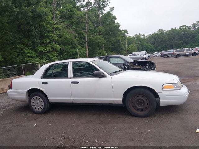 Продажа на аукционе авто 2011 Ford Crown Victoria Police Interceptor, vin: 2FABP7BVXBX124423, номер лота: 45170941
