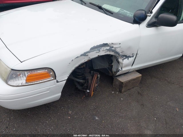 Продажа на аукционе авто 2011 Ford Crown Victoria Police Interceptor, vin: 2FABP7BVXBX124423, номер лота: 45170941