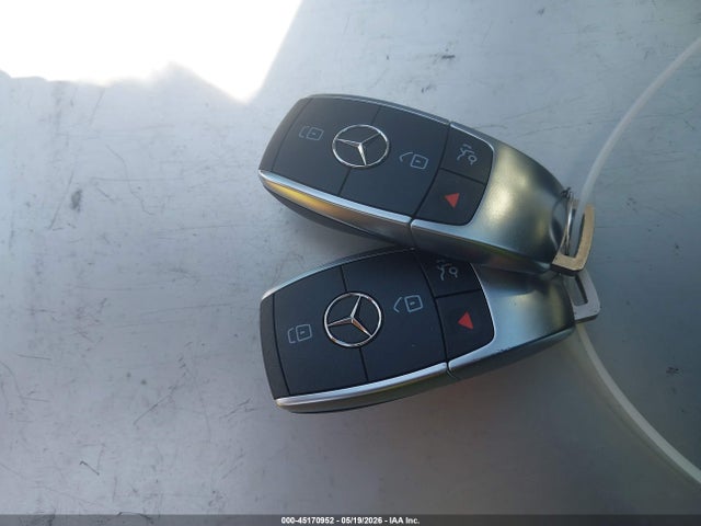Продажа на аукционе авто 2020 Mercedes-benz C 300, vin: W1KWF8DB3LR583706, номер лота: 45170952