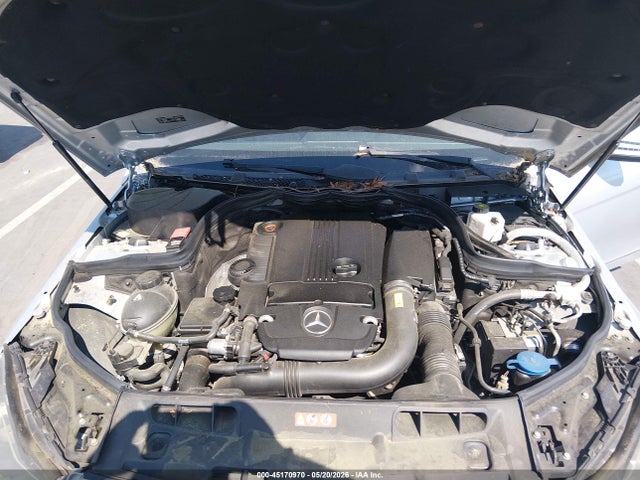 2013 Mercedes-benz C 250 Sport მანქანა იყიდება აუქციონზე, vin: WDDGF4HB4DR300786, აუქციონის ნომერი: 45170970