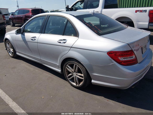 2013 Mercedes-benz C 250 Sport მანქანა იყიდება აუქციონზე, vin: WDDGF4HB4DR300786, აუქციონის ნომერი: 45170970