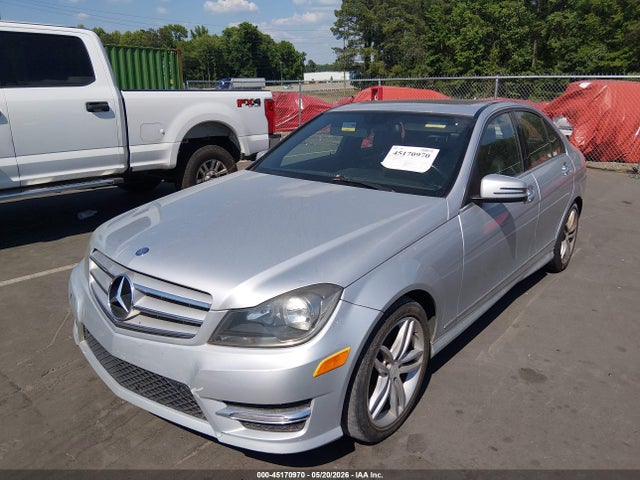 2013 Mercedes-benz C 250 Sport მანქანა იყიდება აუქციონზე, vin: WDDGF4HB4DR300786, აუქციონის ნომერი: 45170970