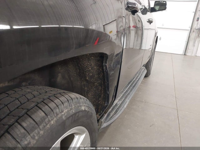 45170980 :رقم المزاد ، 1GNSKHKC5HR345550 vin ، 2017 Chevrolet Suburban Lt مزاد بيع