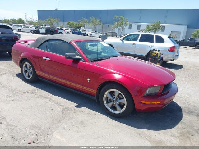 45170982 :رقم المزاد ، 1ZVFT84N455219881 vin ، 2005 Ford Mustang مزاد بيع