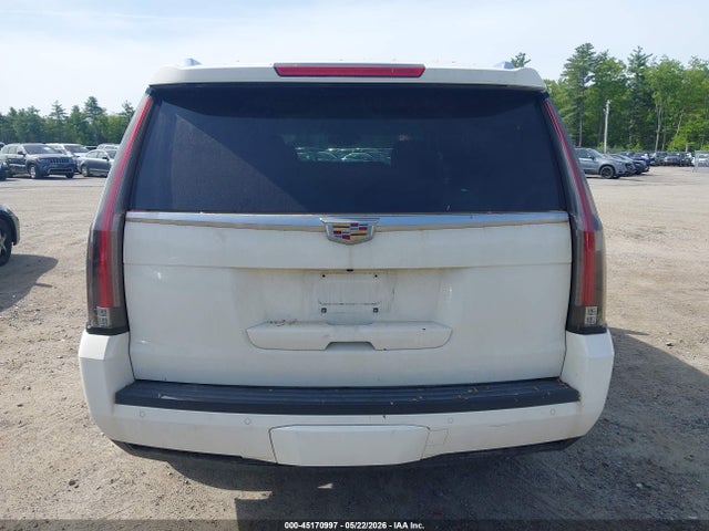 45170997 :رقم المزاد ، 1GYS4BKJ6GR224565 vin ، 2016 Cadillac Escalade Luxury Collection مزاد بيع