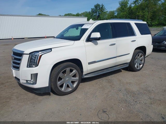 45170997 :رقم المزاد ، 1GYS4BKJ6GR224565 vin ، 2016 Cadillac Escalade Luxury Collection مزاد بيع