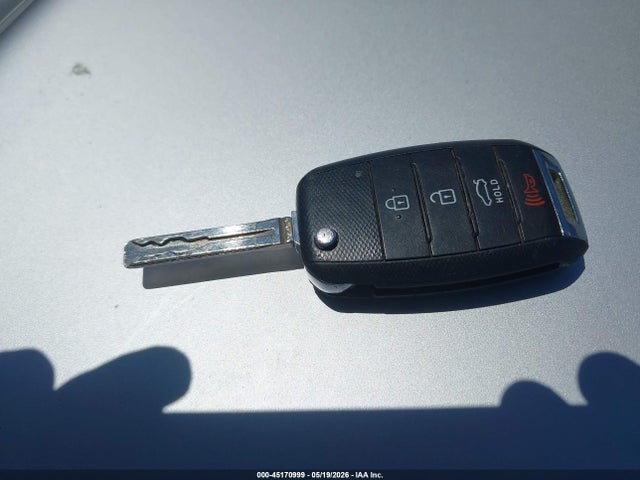 5XXGM4A76FG447672 KIA Optima Lx