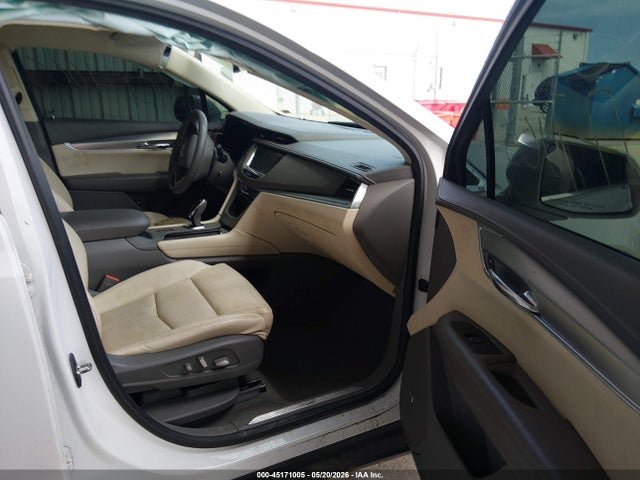 Auction sale of the 2017 Cadillac Xt5 Premium Luxury, vin: 1GYKNCRSXHZ131454, lot number: 45171005