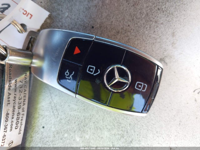 2018 Mercedes-benz E 300 4matic მანქანა იყიდება აუქციონზე, vin: WDDZF4KB3JA317901, აუქციონის ნომერი: 45171040