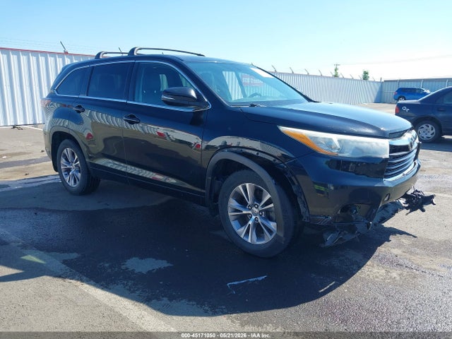 Toyota Highlander Le Plus V6 2015 5TDBKRFH1FS193348 главное изображение