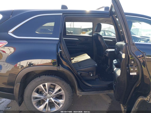 Toyota Highlander Le Plus V6 2015 5TDBKRFH1FS193348 Image 8