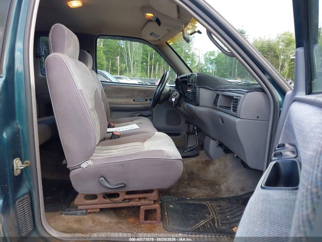 45171079 :رقم المزاد ، 3B7HF13Y1SM161756 vin ، 1995 Dodge Ram 1500 مزاد بيع