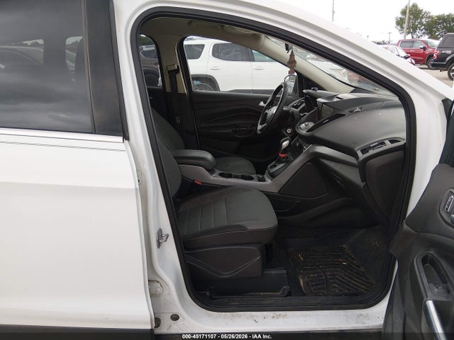 Продажа на аукционе авто 2015 Ford Escape Se, vin: 1FMCU0GX9FUA39557, номер лота: 45171107