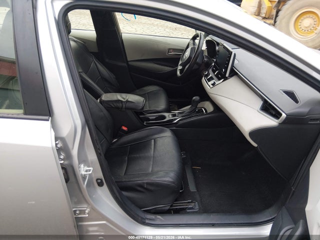 45171129 :رقم المزاد ، JTDEPRAE3LJ079811 vin ، 2020 Toyota Corolla Le مزاد بيع