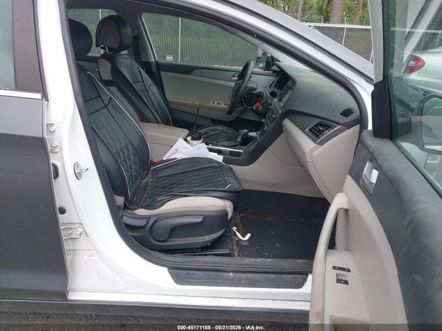 45171188 :رقم المزاد ، 5NPE24AF1HH523150 vin ، 2017 Hyundai Sonata Se مزاد بيع