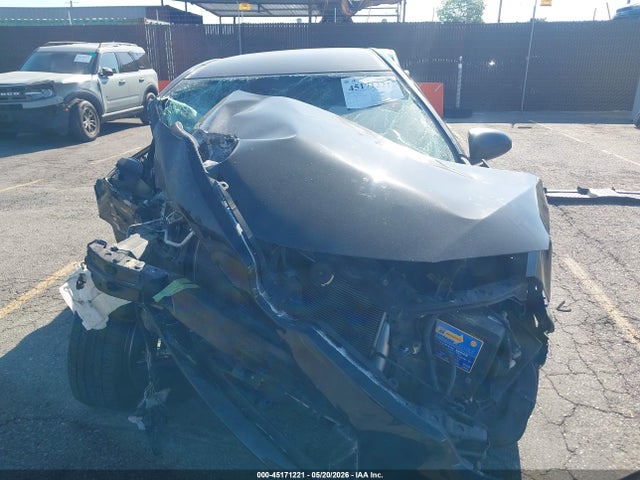 45171221 :رقم المزاد ، 5YFBURHEXFP243525 vin ، 2015 Toyota Corolla Le Plus مزاد بيع