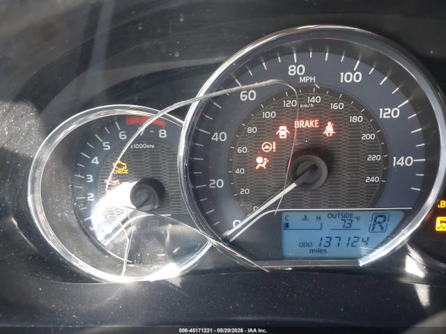45171221 :رقم المزاد ، 5YFBURHEXFP243525 vin ، 2015 Toyota Corolla Le Plus مزاد بيع