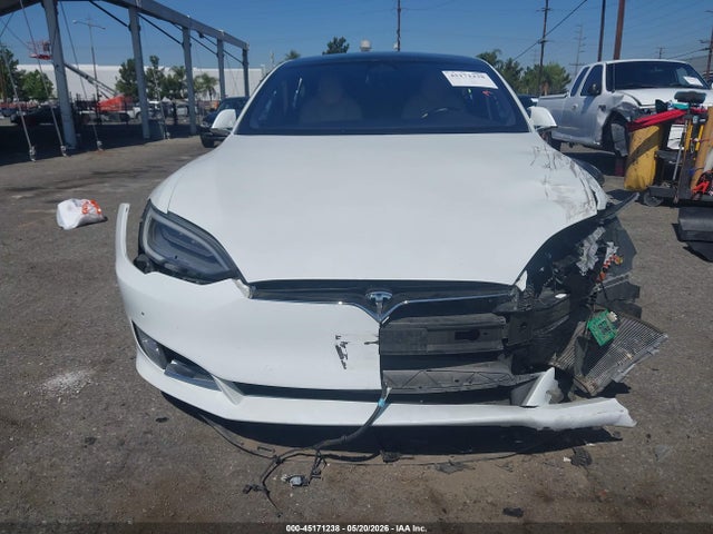 2020 Tesla Model S მანქანა იყიდება აუქციონზე, vin: 5YJSA1E25LF390461, აუქციონის ნომერი: 45171238
