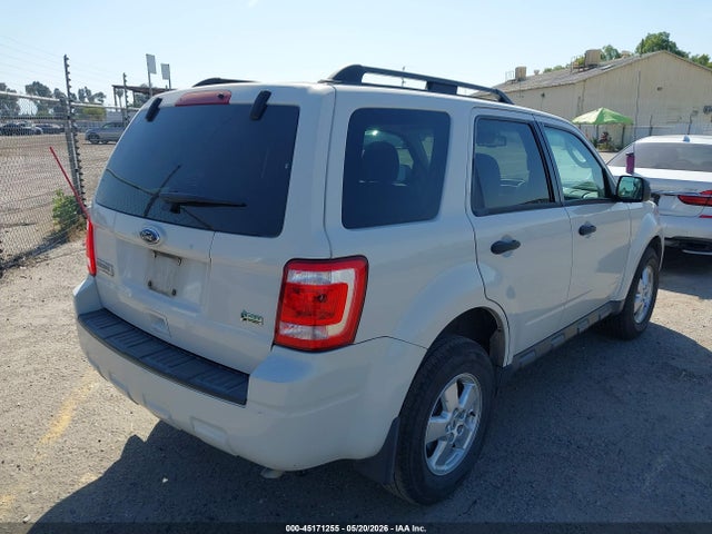 45171255 :رقم المزاد ، 1FMCU0DG4AKA42536 vin ، 2010 Ford Escape Xlt مزاد بيع